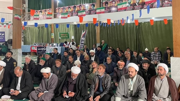 *امام صادق (ع) : هیچ قدمی نیست که در راه نماز جمعه برداشته شود مگر آنکه خدا بدن آن را به آتش حرام می کند