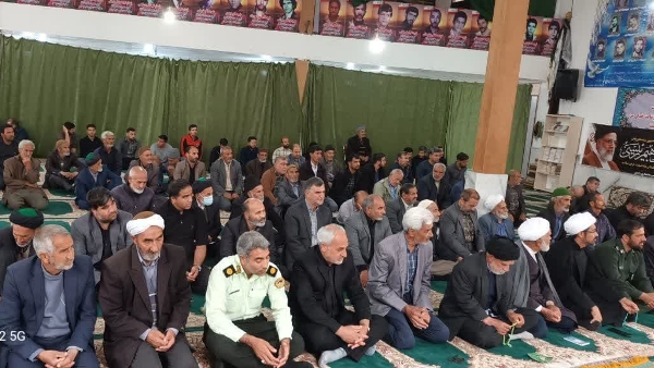 تقوا انسان را در محضر خدا محبوب می کند