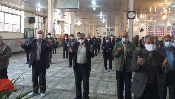امام خمینی (ره) شما جوان‌ها باید خودتان را مهیا كنید براى آتیه