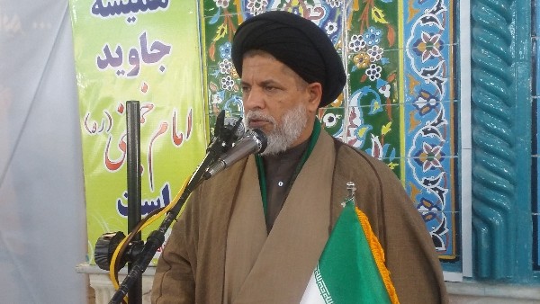 کسانی که به دنبال رضایت کدخدا هستند اشداء علی الکفار نخواهند بود.