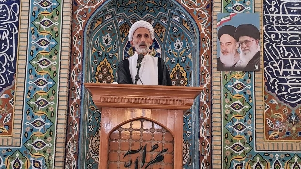 ارتش به معنای واقعی مکتبی، مقدس و رکن اساسی استقلال کشور است
