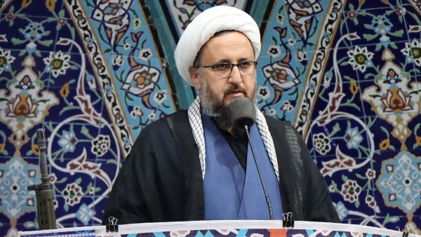 حجت الاسلام پاکنژاد خطیب موقت شهر عالیشهر: امروز روزی است که فرزندان شهید نادر مهدوی در جنوب ایران با دستان خود دشمنان را به زانو در خواهند آورد