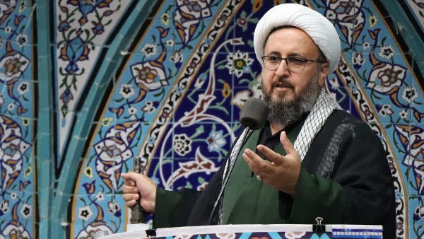 حجت الاسلام پاکنژاد خطیب موقت شهر عالیشهر: اینکه دشمن از جنگ نظامی عقب نشسته است و هیچ راهی برای خروج از این مهلکه ندارد نشانه عزم و اراده و قدرت ملت ایران است که به لطف و تدبیر ولایت فقیه برای ما حاصل شده است