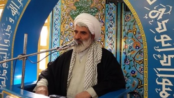 امام جمعه بادرود: منویات رهبر انقلاب در مرقد امام (ره) خط مشی راهبردی کشور در مذاکرات و اداره کشور است/ عدم سازش با دشمنان و در دسترس بودن از ویژگی های حکومت علوی