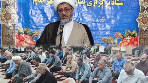 مام جمعه شهر امام فیض الاسلام گفت ؛ بیکاری جوانان در منطقه با وجود دو شرکت درآنجا غیر قابل قبول است . متاسفانه مدیر عامل یکی از شرکت‌ها حتی حاضر نیست پاسخ مسوولین شهرستان را بدهد. این مساله باعث گلایه ی همه شده است