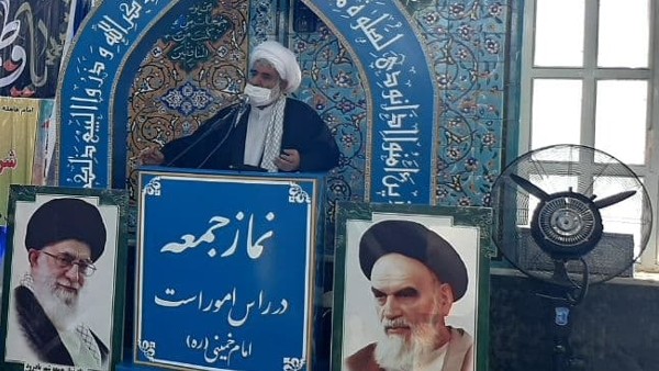 امام جمعه بادرود  حاج قاسم سلیمانی با شهادتش انقلابی را به وجود آورد که همان مکتب رسول الله و مکتب امام حسین علیه السلام است
