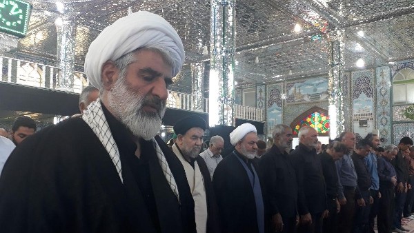 انتقاد شدید امام‌جمعه بادرود از حذف نام شهید در تابلوهای شهری