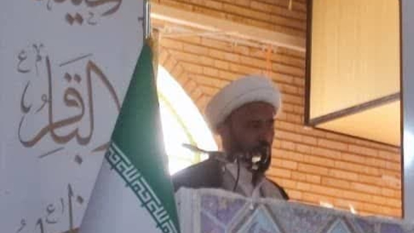 امام جمعه موقت ارزوئیه : راه و خاطرات شهدا باید حفظ شود