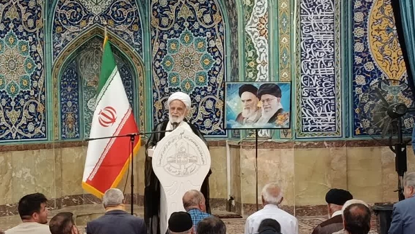 نماز، ستون دین و محور وحدت جامعه است و دشمنان از این مهم و همبستگی به شدت بیم دارند.
