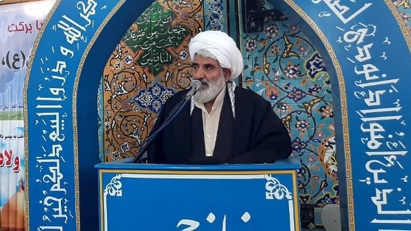 امام جمعه بادرود: برای سیزدهمین دوره انتخابات ریاست جمهوری و ششمین دوره شوراهای اسلامی شهر و روستا ها آنچه که مهم است حضور حداکثری مردم  در انتخابات است .اگر خواهان امنیت پایدار هستیم باید در انتخابات  شرکت کنیم و باید  بدانیم که حفظ نظام از  اوجب واجبات است. حضور در انتخابات نشانه عظمت و اقتدار ایران است