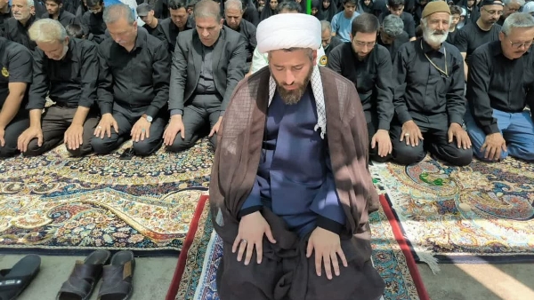 از مهم‌ترین حقوق رسول خدا بر عهده ما این است که پیغمبر اکرم را اطاعت بکنیم