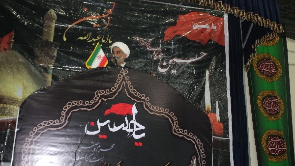 درس امام حسین علیه السلام به همه مسلمانان درس اقامه دین ونماز بود