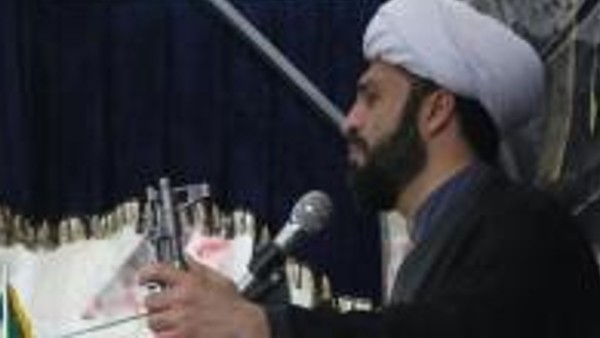 اقامه نماز جمعه خط بطلان به تفکر جدایی دین از سیاست میکشد