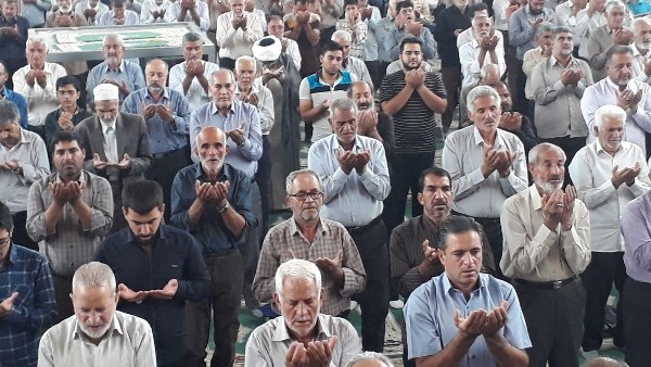 حجت الاسلام محی الدینی امام جمعه موقت رفسنجان در خطبه های نماز جمعه این هفته مطرح کرد:  نظام مقدس جمهوری اسلامی ایران پرچم دار کرامت انسانی است و از مظلومین دفاع می کند و به این دفاع افتخار می کنیم.