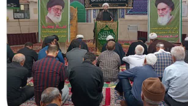 از ابتدای واقعه فاجعه بار عاشورای ابا عبدالله الحسین علیه السلام بنی امیه و بنی العباس تمام تلاششان را در راستای به فراموشی سپردن این اتفاق مهم بودو هرگونه زمینه سازی عزاداری و یادآوری قیام عاشورا را با خون ریزی و تبعید و شلاق و زندان از بین میبردند اما به برکت هدایت های الهی ائمه اطهار و علما وفقها در عصر غیبتاین پرچم پر افتخار امروز در گسترده ترین سطح عالم برافراشته است
