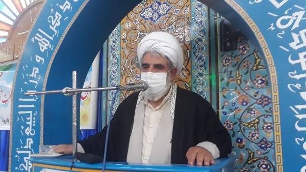 امام جمعه بادرود: دولت جدید از تجربه دولت دوازدهم در اعتماد به غرب درس عبرت بگیرد