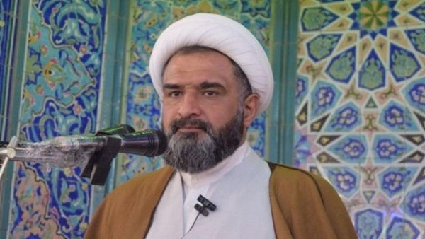 ما بر سر سفره شهداء نشسته ایم. بقای این انقلاب به خاطر خون شهداء است نگذارید یاد شهداء فراموش شود. یاد شهیدان باید همیشه  در میان ملت ها و جامعه زنده بماند.