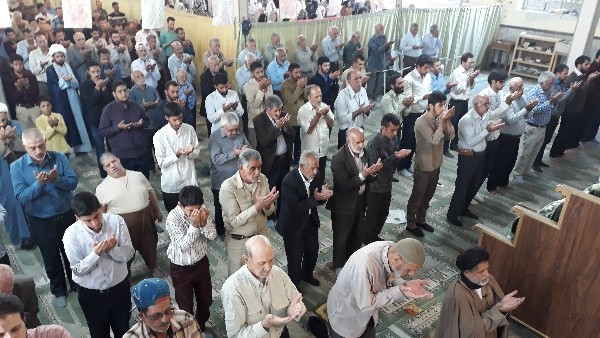 مقام معظم رهبری:حساسیت شرایط از این جهت است که نظام اسلامی با قدم گذاشتن در یک راه نو و طرح دیدگاهها و نظریات متفاوت، در چهل سال گذشته، برخلاف جریان کلی استکبار و نظام سلطه حرکت کرده است.