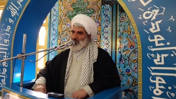 امام جمعه بادرود: سخنان رئیس جمهور در سازمان ملل از موضع قدرت بود/ ملت ایران برخلاف جو رسانه ای غربی ها پای انقلاب ایستاده است