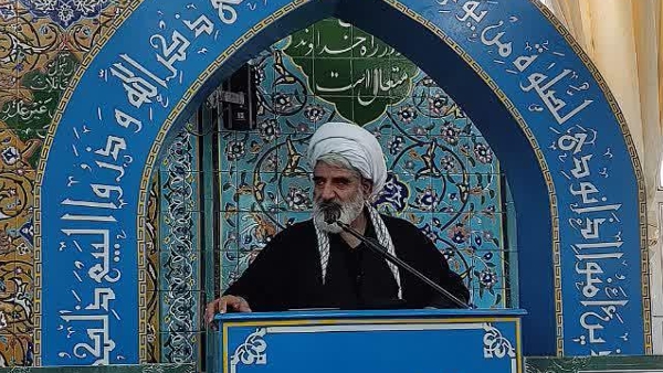 حجت‌الاسلام علیرضا قاسمی در خطبه‌های نماز جمعه بادرود ضمن تسلیت شهادت حضرت اباعبدالله الحسین (ع) با بیان اینکه اکثریت شرکت کنندگان در مراسم حسینی، جوانان و نوجوانان هستند، اظهار داشت: حضور در مجالس حسینی در حقیقت بیمه‌کننده و خنثی‌کننده تبلیغات مسموم دشمنان است.