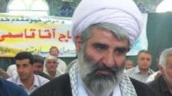 امام جمعه بادرود: مردم تا چه زمانی باید تاوان بی تفاوتی مسئولان را بپردازند/ مگر قحط الرجال است که اداره امور را به بازنشستگان می دهید