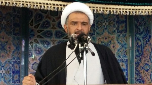 دشمنان زمانى علیه ما دیگر بهانه ‏گیرى نمى كنند و فشار نمى ‏آورند كه از دست ما راضى باشند و رضایت دشمنى چون آمریكا ، هنگامى حاصل مى ‏شود كه خداى نكرده ما تسلیم و تابع محض آنان شویم. این كلام خداوند دانا و حكیم است كه فرمود: « وَ لَن تَرضى عَنكَ الیَهُودُ و لَا النَّصارى حتى تَتَّبِعَ  مِلتّهُم »؛ آرى دشمن از ما تبعیت و پذیرش ذلت میخواهد.