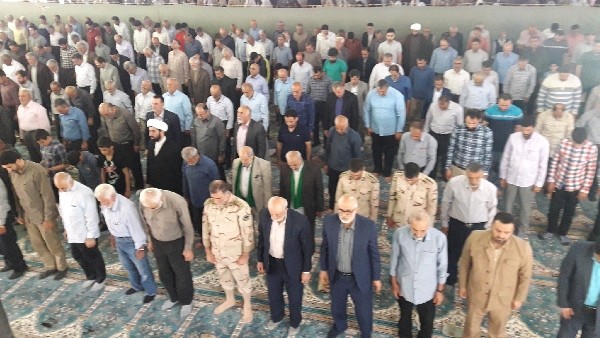 امام جمعه شهرستان عباس آباد حاج آقامحمدی:آیا باید بیش از این اختیارات داشته باشد؟ با این همه اختیارات چه گلی به سر ملت زدید که اختیارات بیشتر می خواهید؟ زمانی باید به کسی اختیارات بیشتر داده شود که در راه پیشرفت نظام و آسایش مردم قدم های مثبتی برداشته باشد و حرکتی به نفع نظام اسلام داشته باشد.