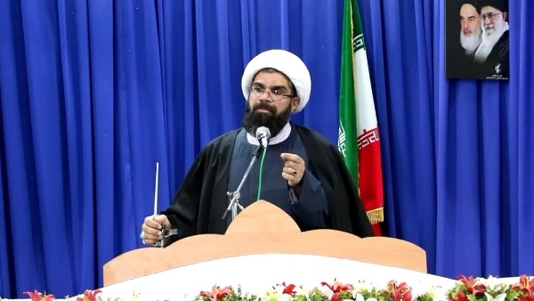 بنده برخلاف رویه قبل می خواهم اسم ببرم که به چه کسی رای بدهید