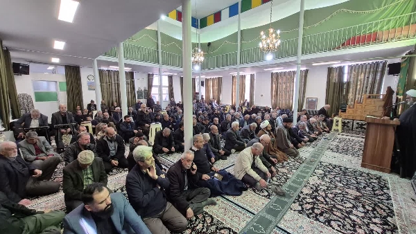عقلانیت و هوشیاری ملت ایران در مواجهه با فریبهای آمریکا حاصل مجاهدت بصیرت‌ مدارانه ملت إیران خون ‌بهای شهدا و رهنمودهای حکیمانه ولی فقیه است.