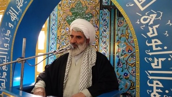 امام جمعه بادرود گفت: پرونده بوش جانی کسی که آرزوی خود را به گور برد و آرزوی سقوط جمهوری اسلامی ایران را می‌خواست ببیند خودش به گور رفت و به فضل الهی و جمهوری اسلامی ایران همچنان هست این آقا هم خاک خواهد شد و بدنش خوراک مار و مو خواهد شد و جمهوری اسلامی ایران همچنان خواهد ایستاد