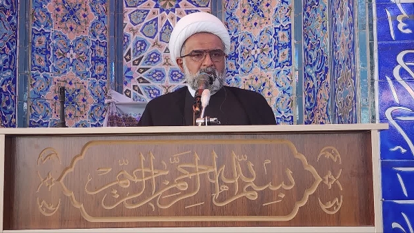 دولتِ محترم باید توجه داشته باشد رفع مشکلات إقتصادی با برنامه ریزی صحیح در داخل صورت میپذیرد نه از غرب و آمریکا!