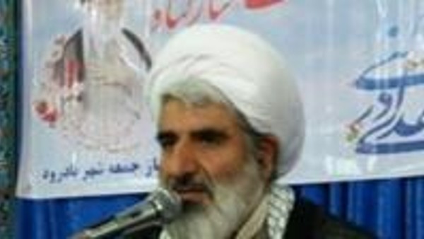 خطیب جمعه بادرود حاج اقاقاسمی بعداز توصیه وسفارش بتقوی الهی وعرض تبریک ولادت باسعادت اقا امام حسن عسکری علیه السلام    به بخشی ازانتظارات انحضرت اشاره نمودند وگفتند اولین انتظار امام عسکری علیه السلام  ازما شیعیان این است که کارهایتان را بدون اندیشه و تفکر انجام ندهید. «عَلَیکم بِالفِکرِ، فَإنَّهُ حَیاهُ قَلبِ البَصیرِ ومَفاتیحُ أبوابِ الحِکمَهِ» ای انسان ها بر شما باد که کارهایتان را با فکر انجام دهید که فکر کردن حیات بخشیدن به قلب بصیر است