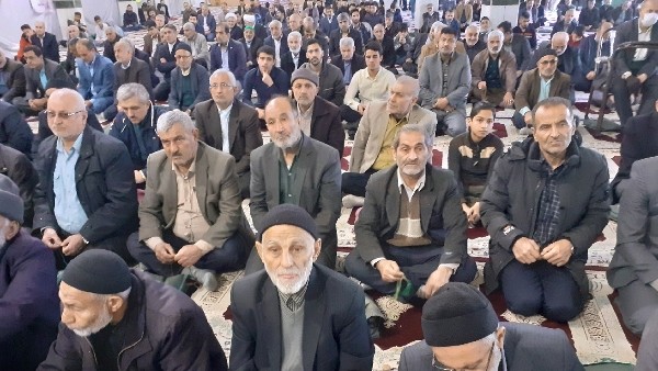 حضور امسال ما پای صندوق های رای یک امر لازم و واجب و تکلیف شرعی محسوب می شود.