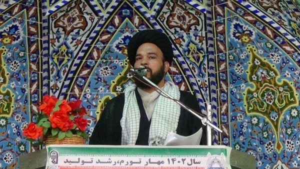 اکنون که در ماه مبارک رمضان هستیم قدرت روحانی و معنوی ما بیشتر شده و شیطان کمتر میتواند بر ما تسلط پیدا کند باید این حالت معنوی را حفظ کنیم.