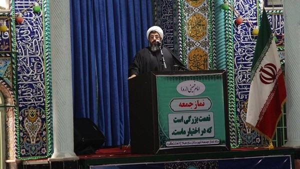 حجت الاسلام والمسلمین مختاری با اشاره به فرمایشات مقام معظم رهبری در دیدار با اهالی مردم انقلابی قم: آمریکائی ها  مدعی شدند یک تحریم بی سابقه علیه ایران به راه انداختیم!درست است اما، بدانید به فضل الهی یک شکست بی سابقه تاریخی هم در انتظار آمریکا خواهد بود.