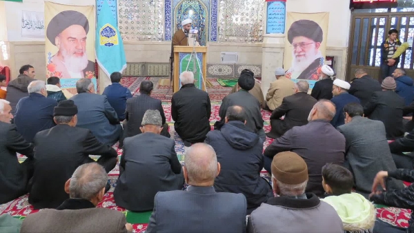 قدر مردم نجیب رضویه دانسته نشده و در خدمت به آنها حق مطلب ادا نشده، مسئولین شهری متحد شوند  و این اتحاد باید بر اساس حق و عدل و صدق شکل بگیرد
