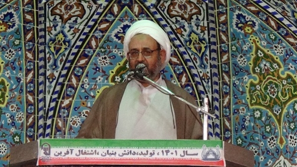امام باقر (ع) میفرمایند : تقوای الهی پیشه کنید و دینتان را با تقوا حفظ کنید.