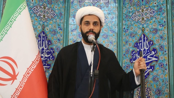 پرستاران بیش از گُل، نیازمند حل مشکلاتشان هستند | نان و کتاب باید رایگان باشند