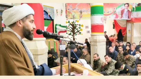 نقلاب اسلامی را مردم تاسیس کردند و امام در وصیت نامه نوشت مردم جمهوری اسلامی از مردم عهد رسول خدا برترند .