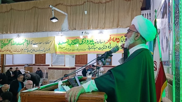 نیاز رهروان آخرت بدو لباس (قرآن لباس زیرین ودعا لباس رویین)حکمت/103
