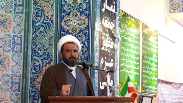دُعیتُم اِلى ضیافَت ‏الله... ضیافت خدا در ماه  رمضان یك شعبه‏ اش روزه  است و یك أمر مهمش كه مائده غیبى و آسمانى است قرآن است!