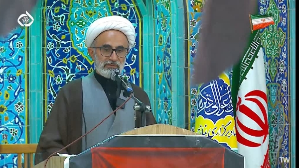 آینده سازان این مرز و بوم و فتح قله ها توسط جوانان و دانشجویان بصیر و متعهد و شجاع رقم می خورد .