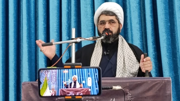 استغاثه به امام زمان راه پیروزی جبهه حق