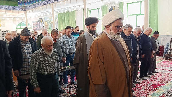 پُشتِ تمامِ صحنۀ إغتشاشات و آشوبها آمریکا و رژیم صهیونی قرار دارند و وقاحتِ آنها در إظهارات گستاخانه علیه مردم و کشور ایران بوضوح دیده میشود.
