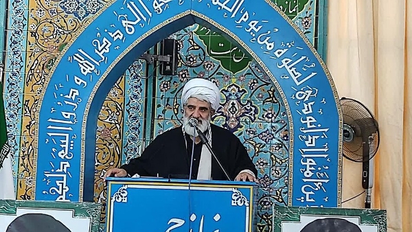حاج اقا قاسمی  در ادامه با طرح  یک سوال در خطبه گفتند که چرا آمریکا از دست ملت ایران عصبانی است ایشان علت عصبانیت استکبار جهانی و دشمنان اسلام راگفتند به خاطر این است که میبینند ملت ایران علیرغم تنگناهای معیشتی و اقتصادی و گرانیهای سرسام آور، در هیچ یک از مراحل آشوب های اخیر با اغتشاشگران همسو و همراهی نکردند وجنس و ماهیت حوادث اخیر هیچ سنخیتی و ارتباطی با مطالبات اقتصادی ندارد و لذا از جمله مهمترین مطالبات مردم متدین و ولایتمدار و شهید داده این است که با عاملان و آمران و اغتشاشگران برخورد شدید بشود