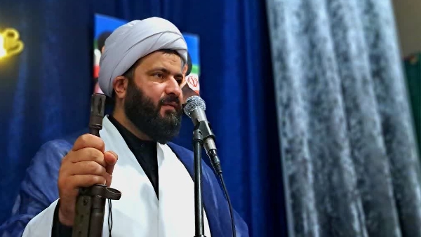 منتظر واقعی نمی‌تواند بدون الگو باشد.