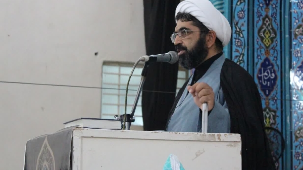 بصیرت و معرفت عامل شکست حربه تحریف واقعیت ها