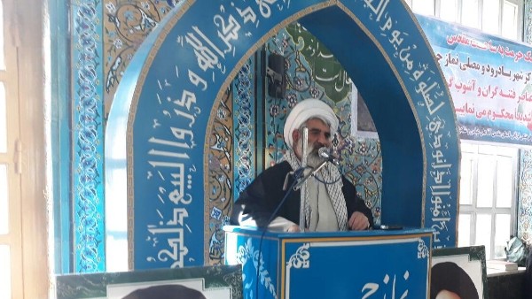 امام‌ جمعه بادرود: کنترل فضای مجازی به‌ طور کامل در اختیار کشور باشد امام‌ جمعه بادرود گفت: باید به جایی برسیم که کنترل فضای مجازی به‌طور کامل در اختیار کشور باشد تا دشمن از این فضا سوءاستفاده نکند و حوادث دی‌ماه دیگر در کشور تکرار نشود.