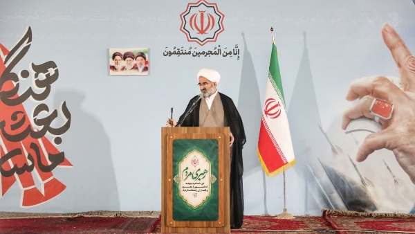 رهبر شهید انقلاب اسلامی یکی از مؤثرترین شخصیت‌های معاصر در پاسداشت زبان فارسی بودند / خانواده‌ها در مسأله ازدواج فرزندان خود سخت‌گیری نکنند!