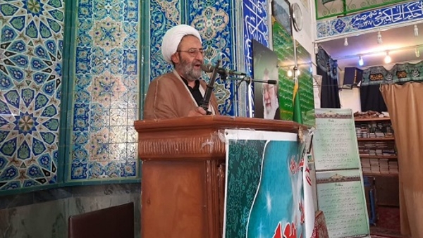اخلاق پیامبر اکرم باید بهترین الگو و سرمشق برای کل جهان باشد.